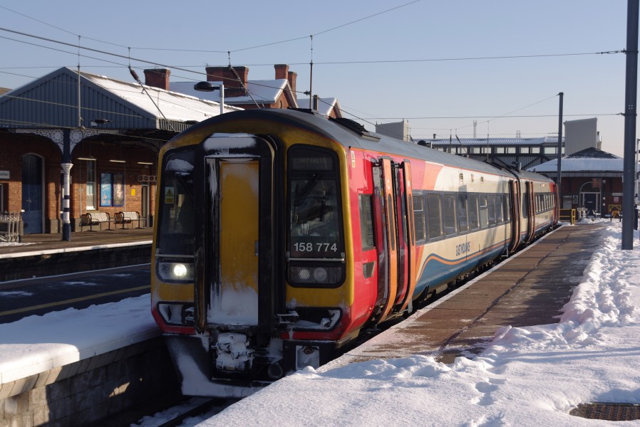 Grantham railway station MMB 26 158774