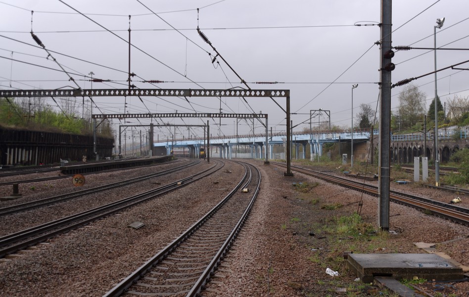 Harringay railway station MMB 22