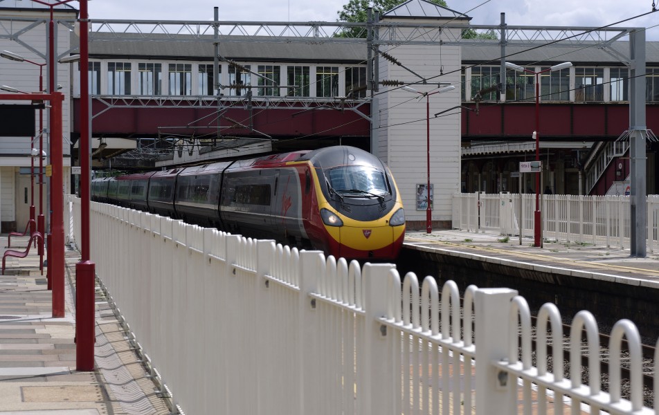 Harrow and Wealdstone station MMB 04 390XXX