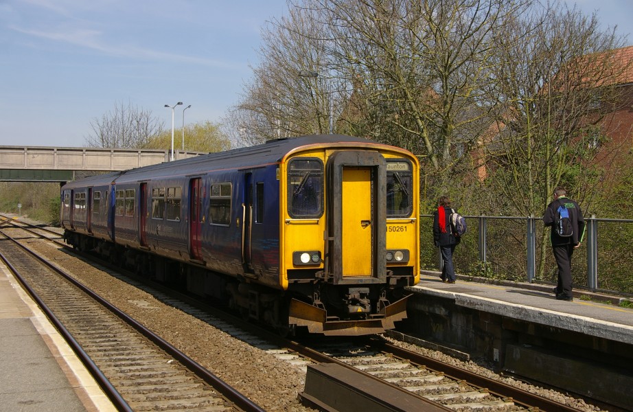 Highbridge and Burnham railway station MMB 13 150261