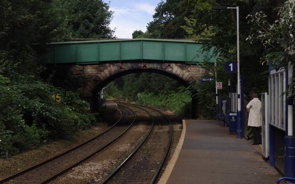 Hornbeam Park railway station MMB 02
