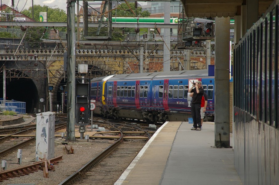 King's Cross railway station MMB 06 365XXX 365529