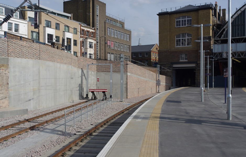 King's Cross railway station MMB 25