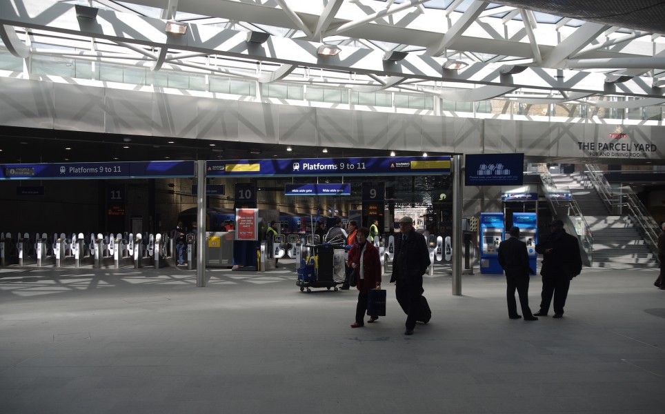 King's Cross railway station MMB 59