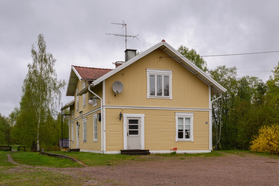 Långshyttan station May 2015 01