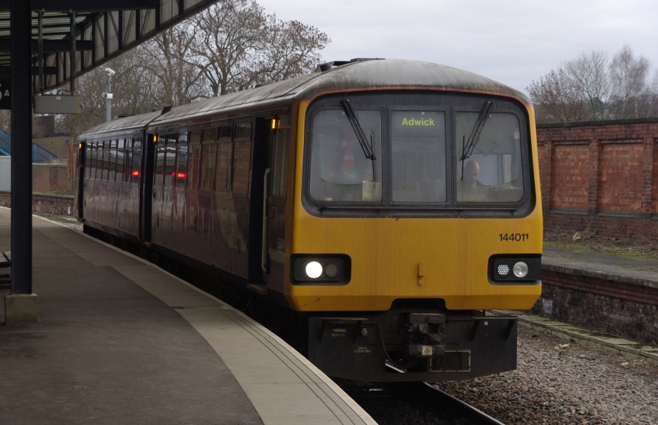 Lincoln Central railway station MMB 14 144011