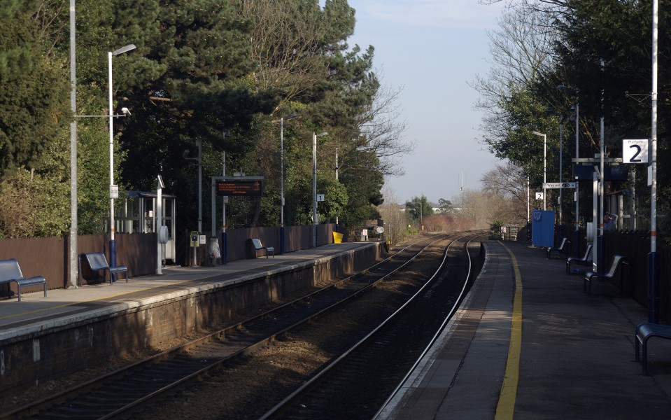 Long Eaton railway station MMB 05