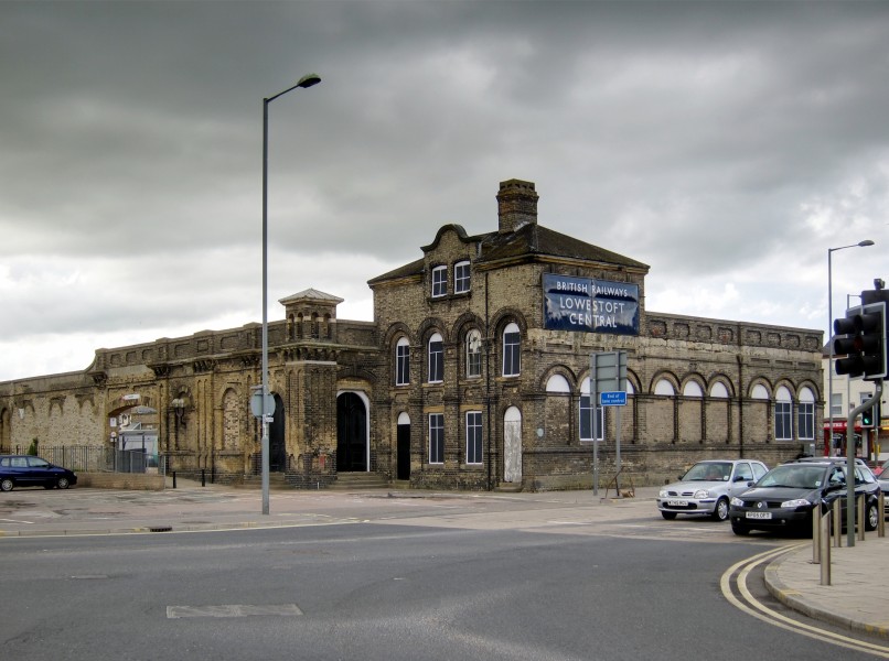 Lowestoft gare