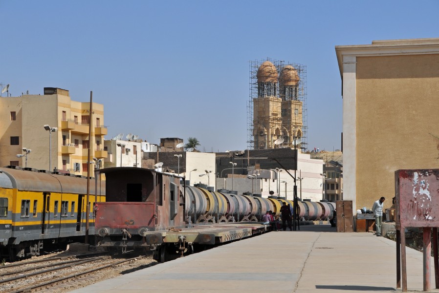 Luxor Train Station R06