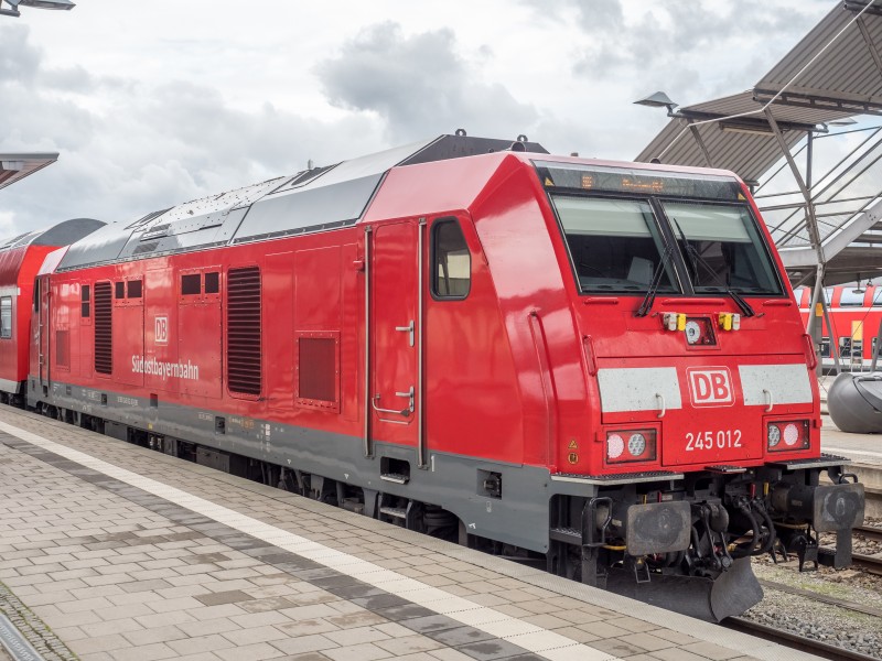 Mühldorf Bahnhof DBAG Class 245-012 220710