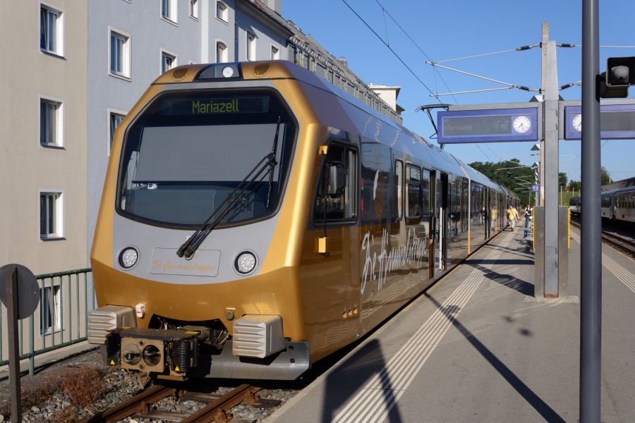 Mariazellerbahn Himmelstreppe St. Pölten 20150711