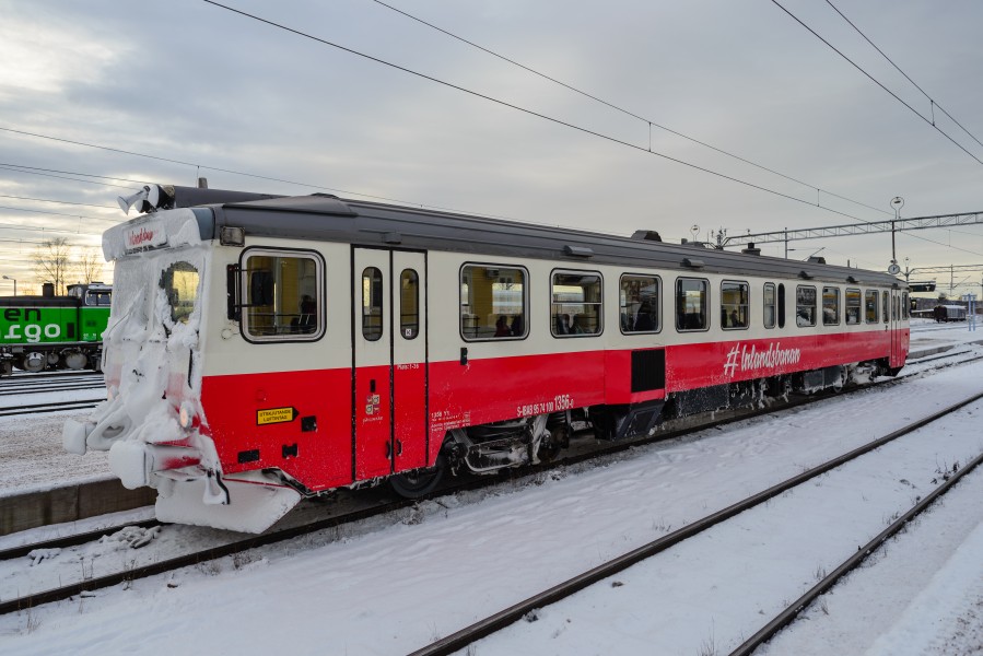 Mora station December 2014 02