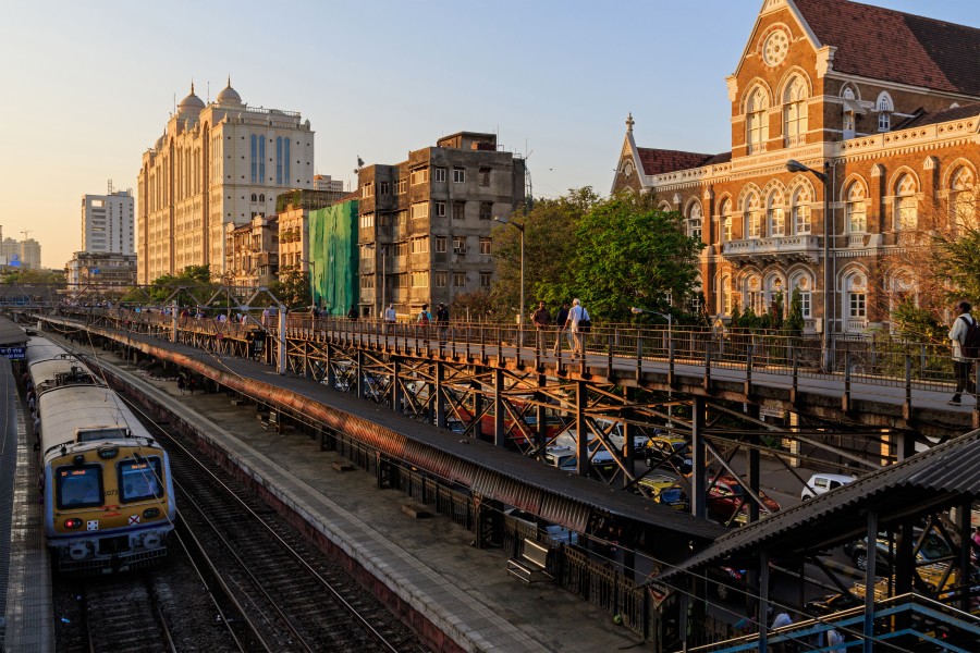 Mumbai 03-2016 75 Charni Road station