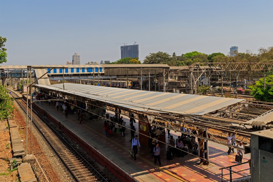Mumbai 03-2016 84 Elphinstone Road station