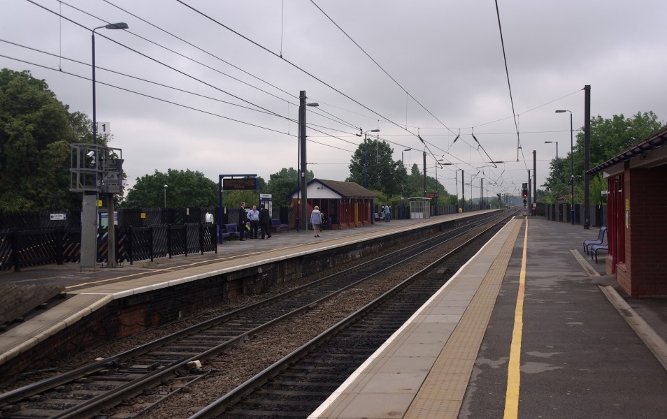 Northallerton railway station MMB 04
