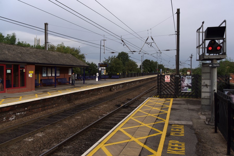 Northallerton railway station MMB 11