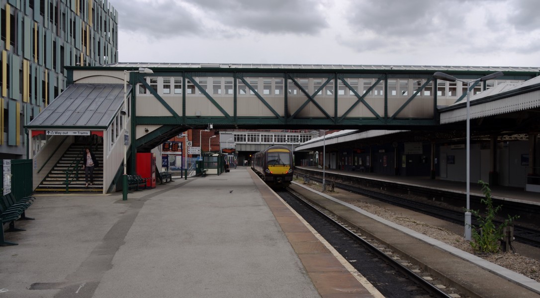 Nottingham railway station MMB 79 170523