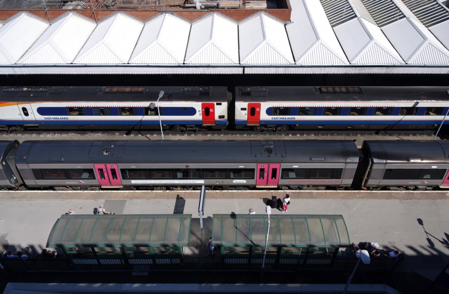 Nottingham railway station MMB 82 222XXX 170103