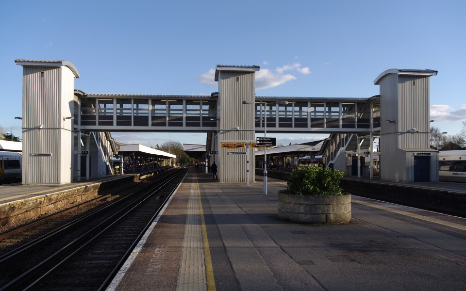 Orpington railway station MMB 10