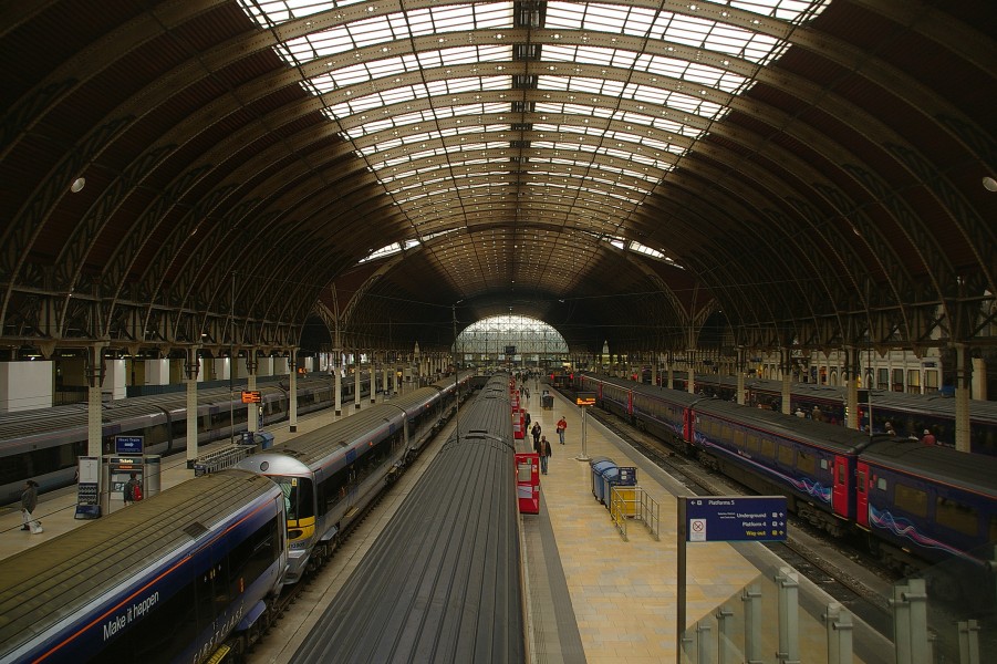 Paddington station MMB 01 332XXX 332005 43XXX
