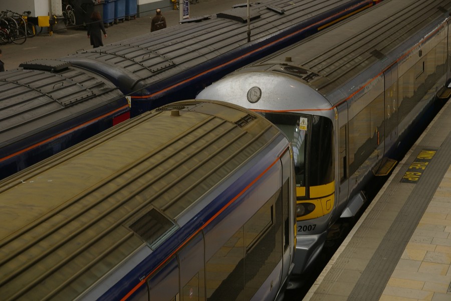 Paddington station MMB 02 332XXX 332007