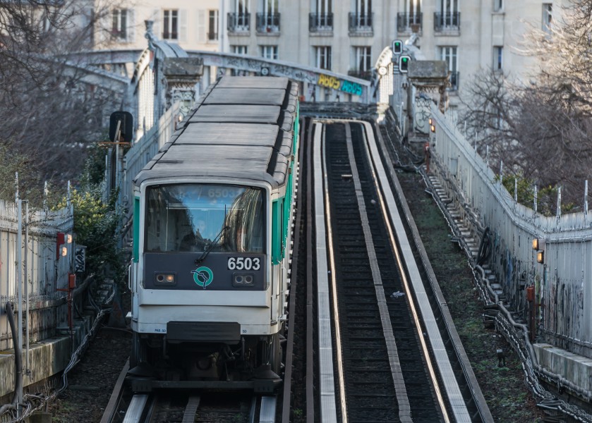 Paris Metro Line 6 train northeast of Pasteur station 140207 5