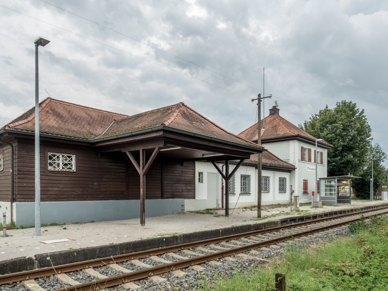 Pretzfeld-train-staion-7313136