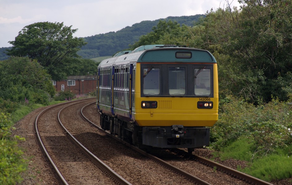 Redcar East railway station MMB 02 142066