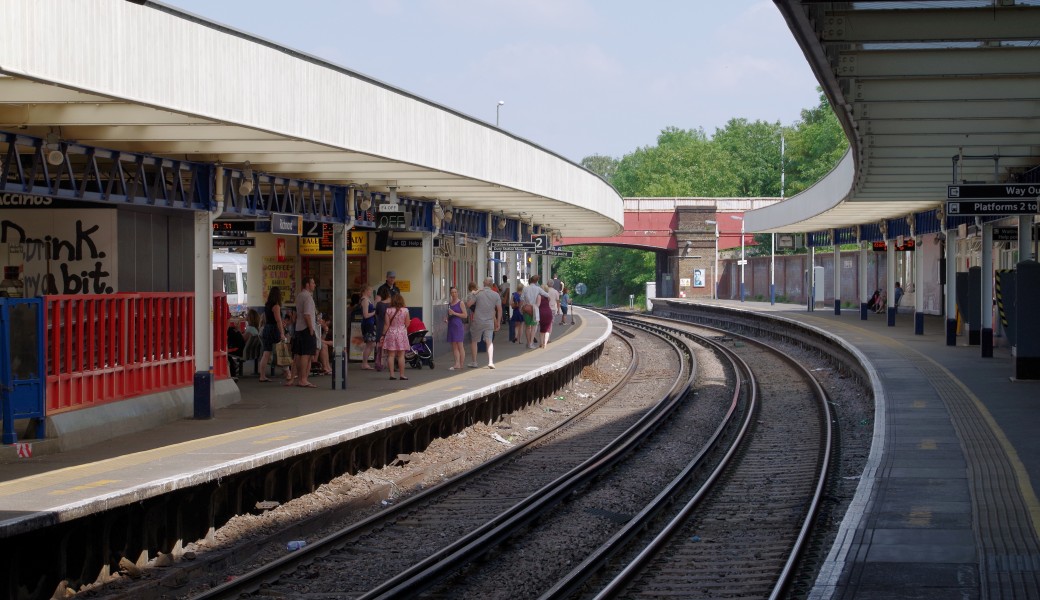 Richmond station MMB 04