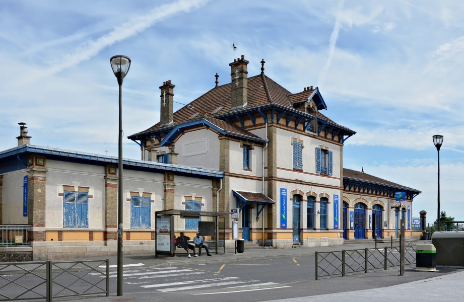 Rosny-sous-Bois 93 Gare extérieur 2013