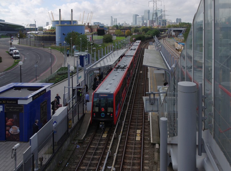 Royal Victoria DLR station MMB 02 117