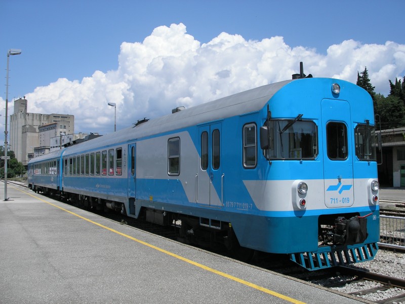 Sž series 711 train (07)