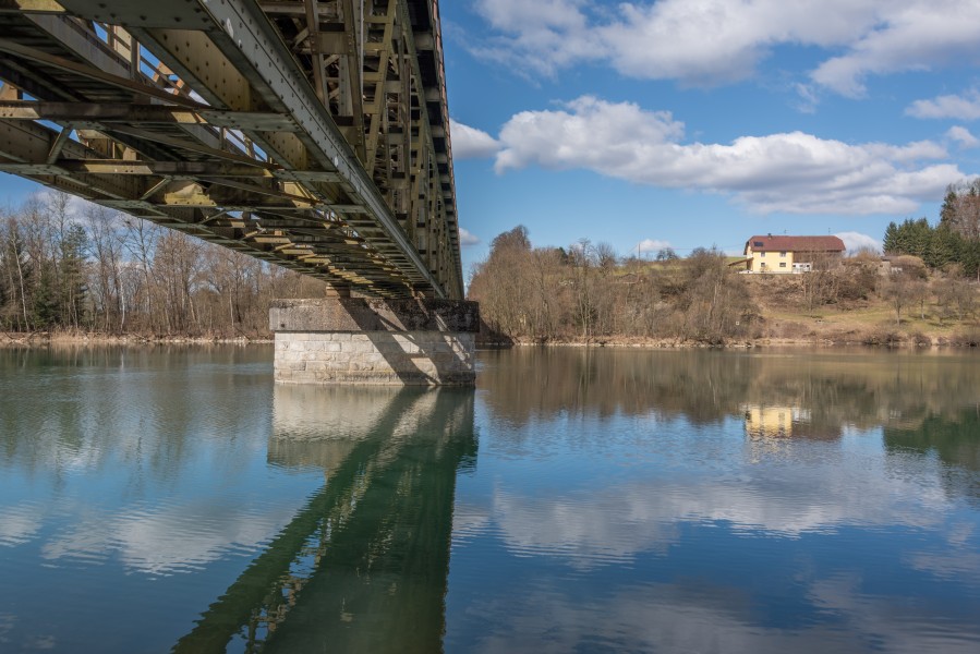Sankt Kanzian Kleindorf II alte Eisenbahnbruecke ueber die Drau 060032015 0413