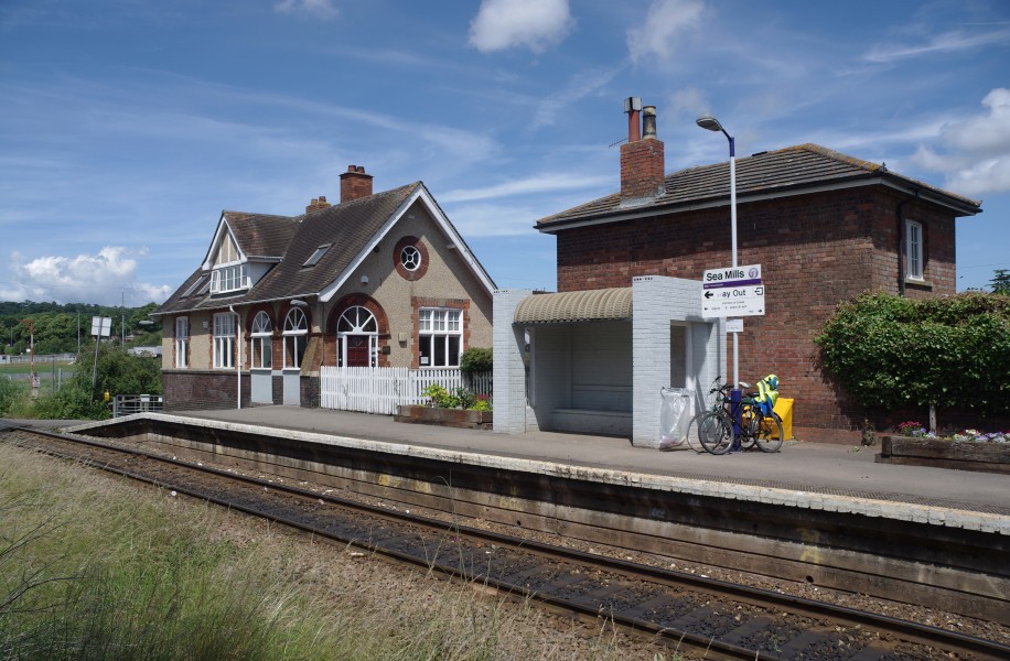 Sea Mills railway station MMB 29