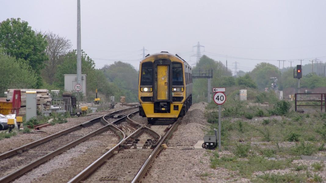 Severn Tunnel Junction railway station MMB 40 158954