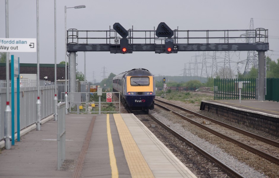Severn Tunnel Junction railway station MMB 44 43XXX