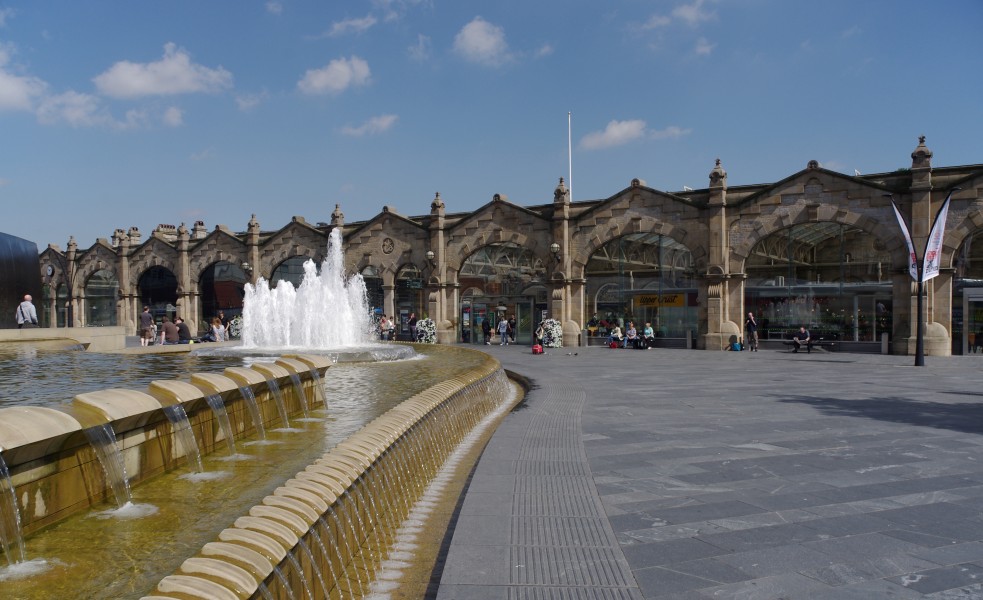 Sheffield station MMB 21
