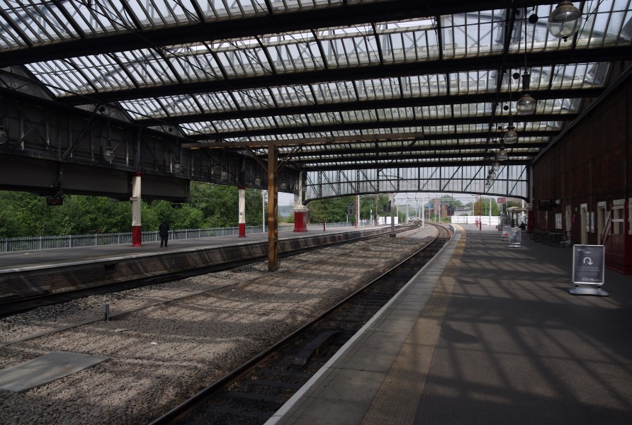 Stoke-on-Trent railway station MMB 12