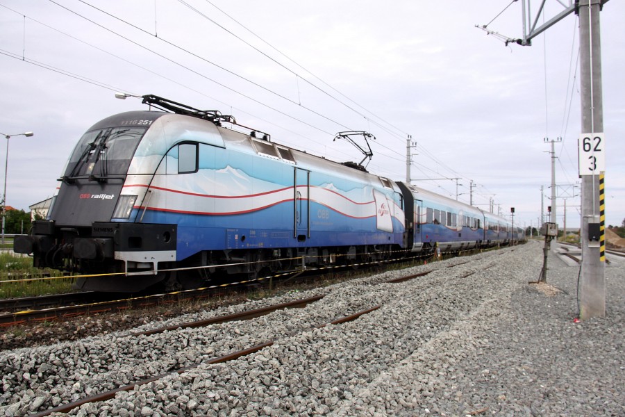 Total reconstruction of Neunkirchen station (056)
