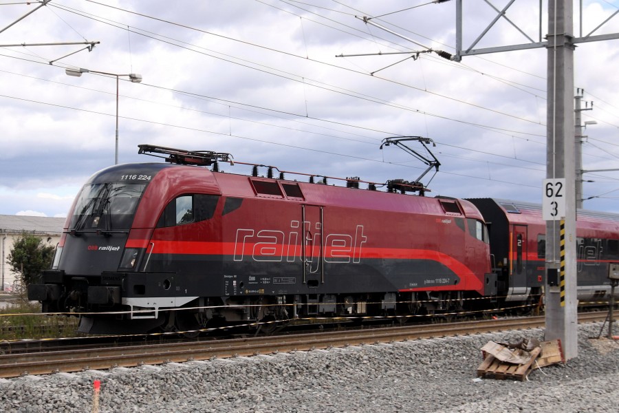 Total reconstruction of Neunkirchen station (083)