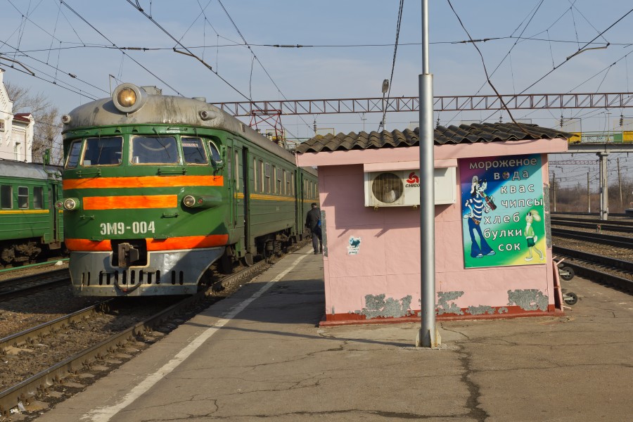 Uzunovo station (MosOblast) 03-2014 img02