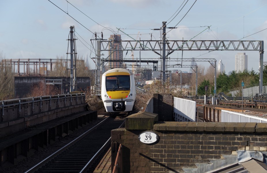 West Ham station MMB 13 357019