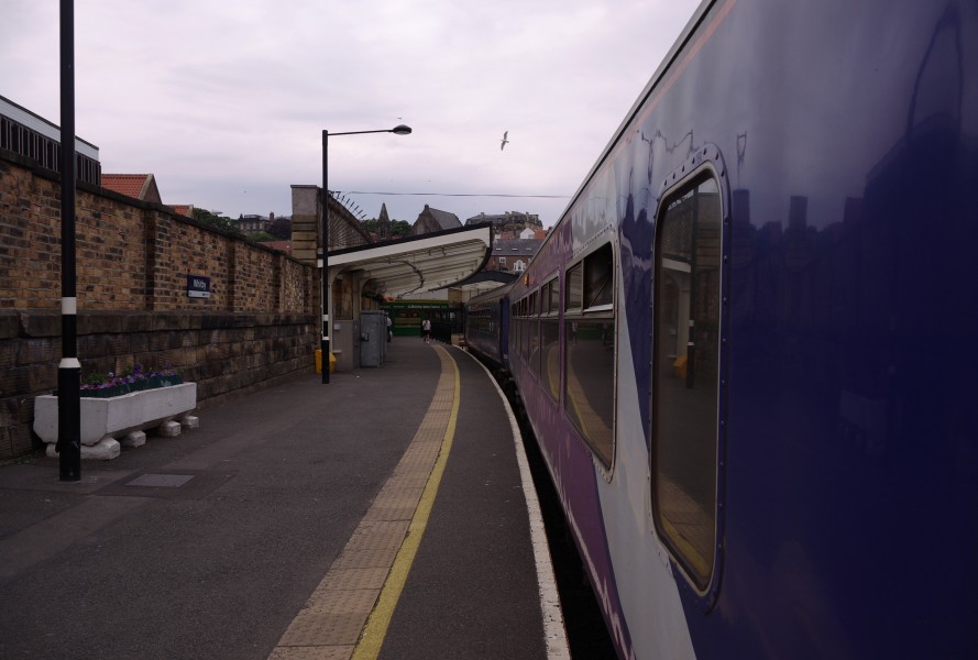 Whitby railway station MMB 07 156452