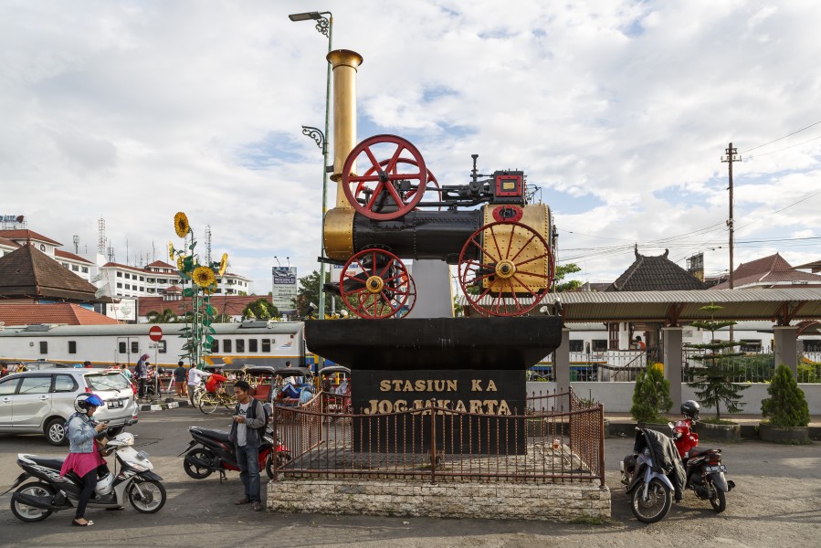 Yogyakarta Indonesia Steam-Engine-Monument-at-Tugu-Station-01