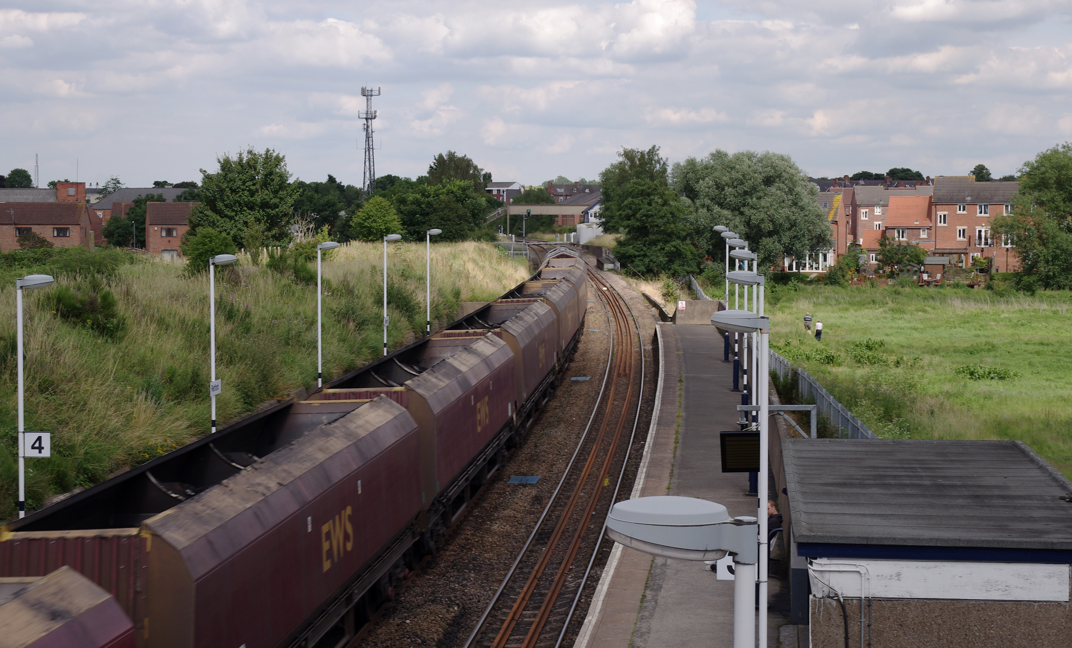 Retford railway station MMB 12 66088