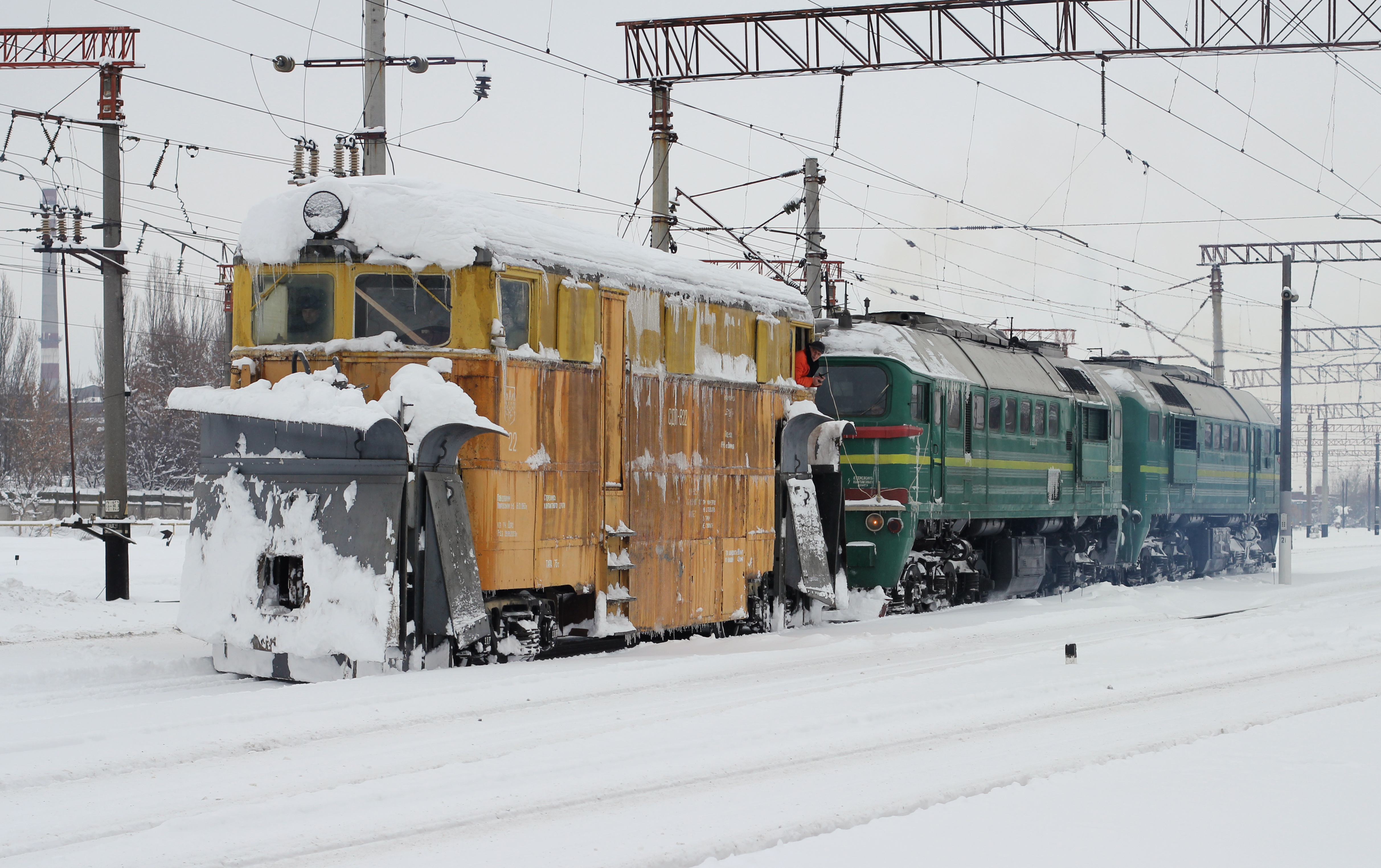 SDP-822 and 2M62-0618 2012 G1