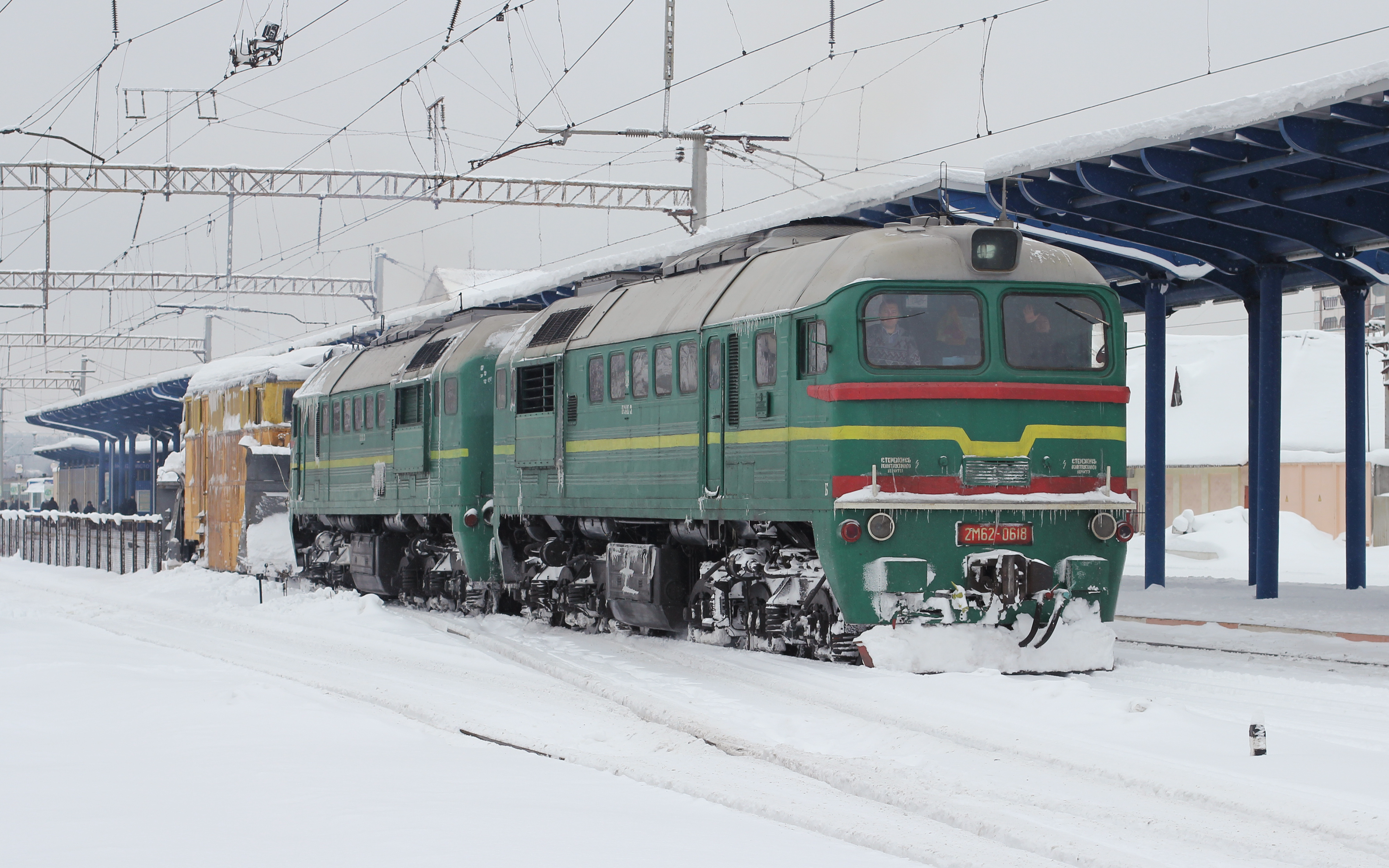 SDP-822 and 2M62-0618 2012 G2