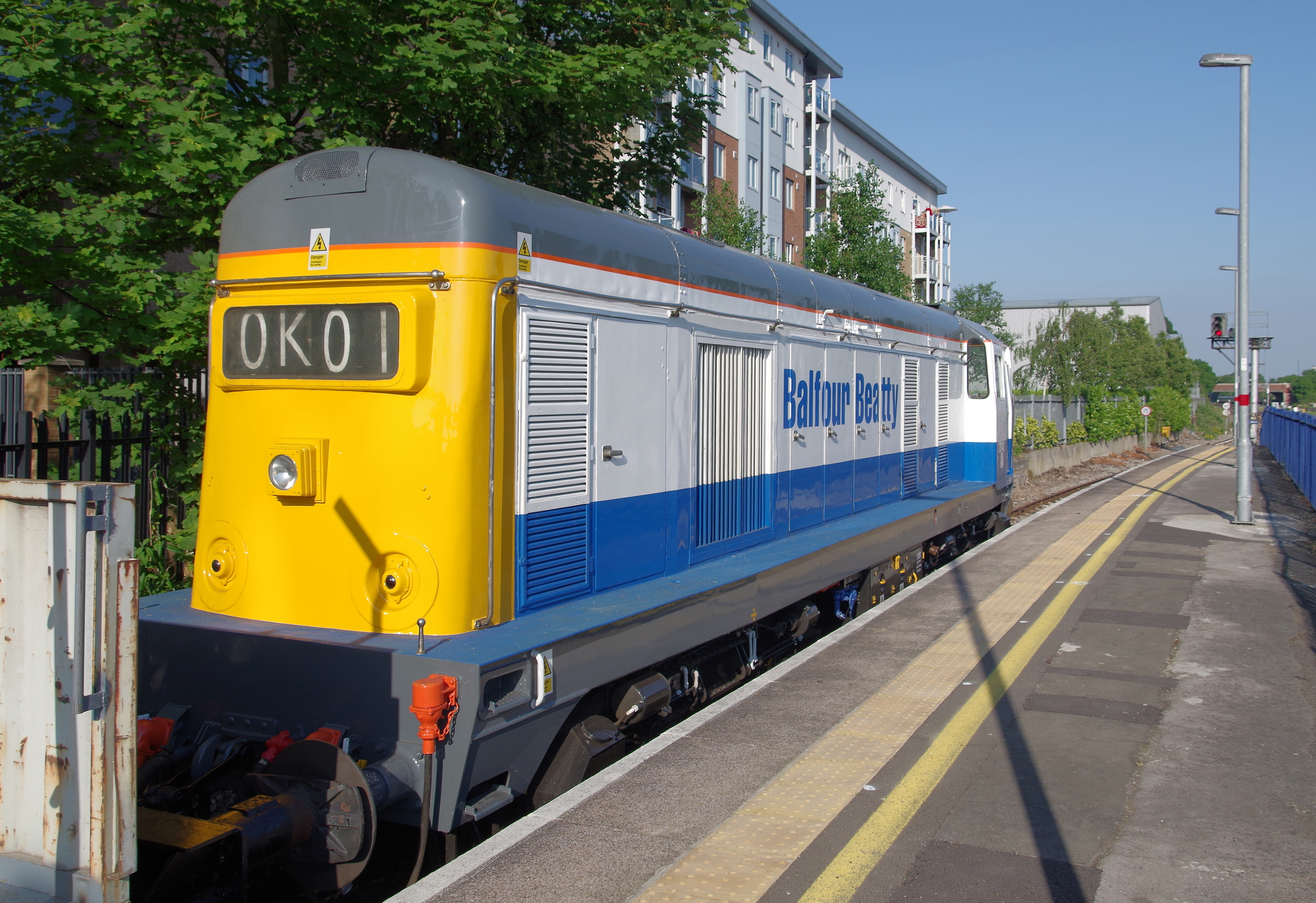 Slough railway station MMB 09 20142