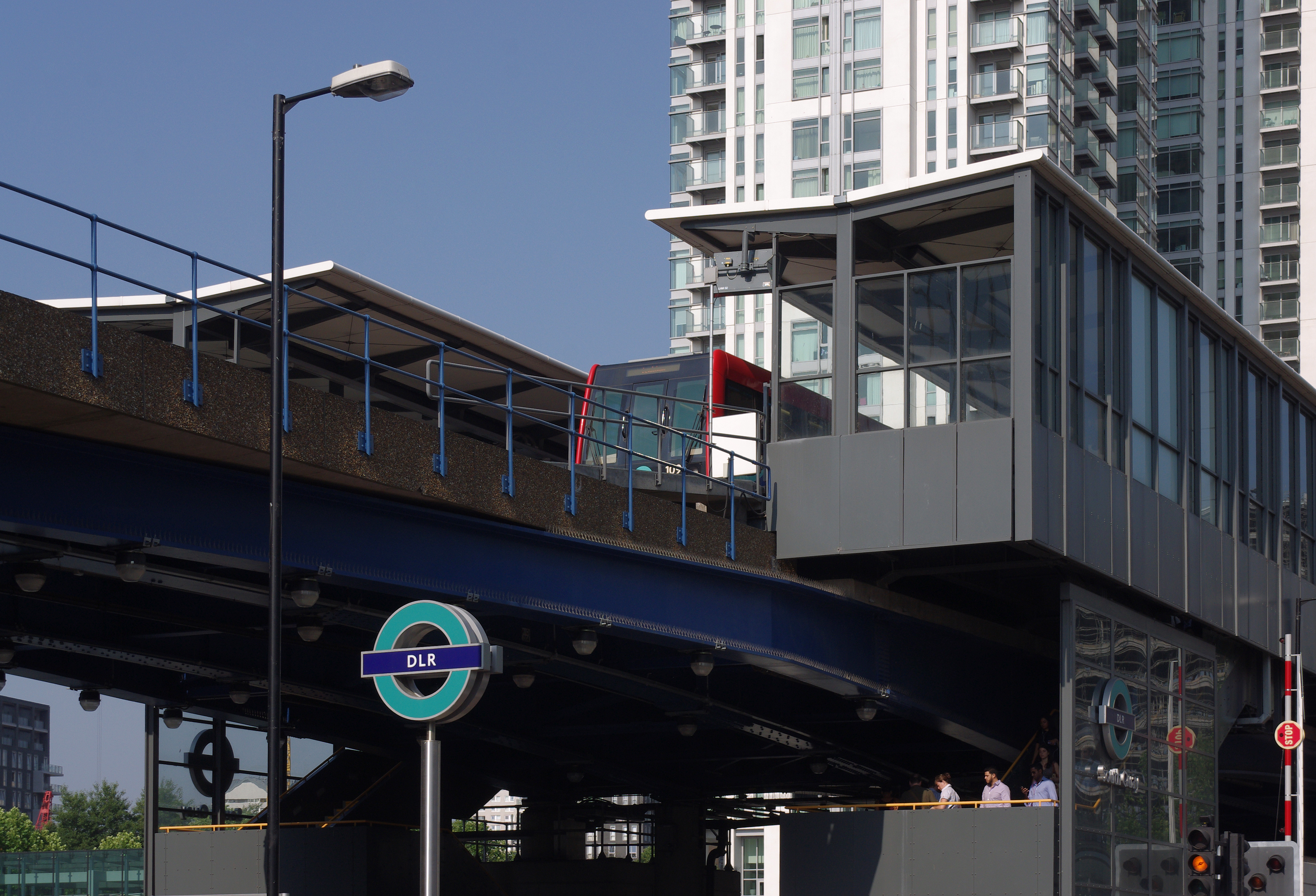 South Quay DLR station MMB 09 109