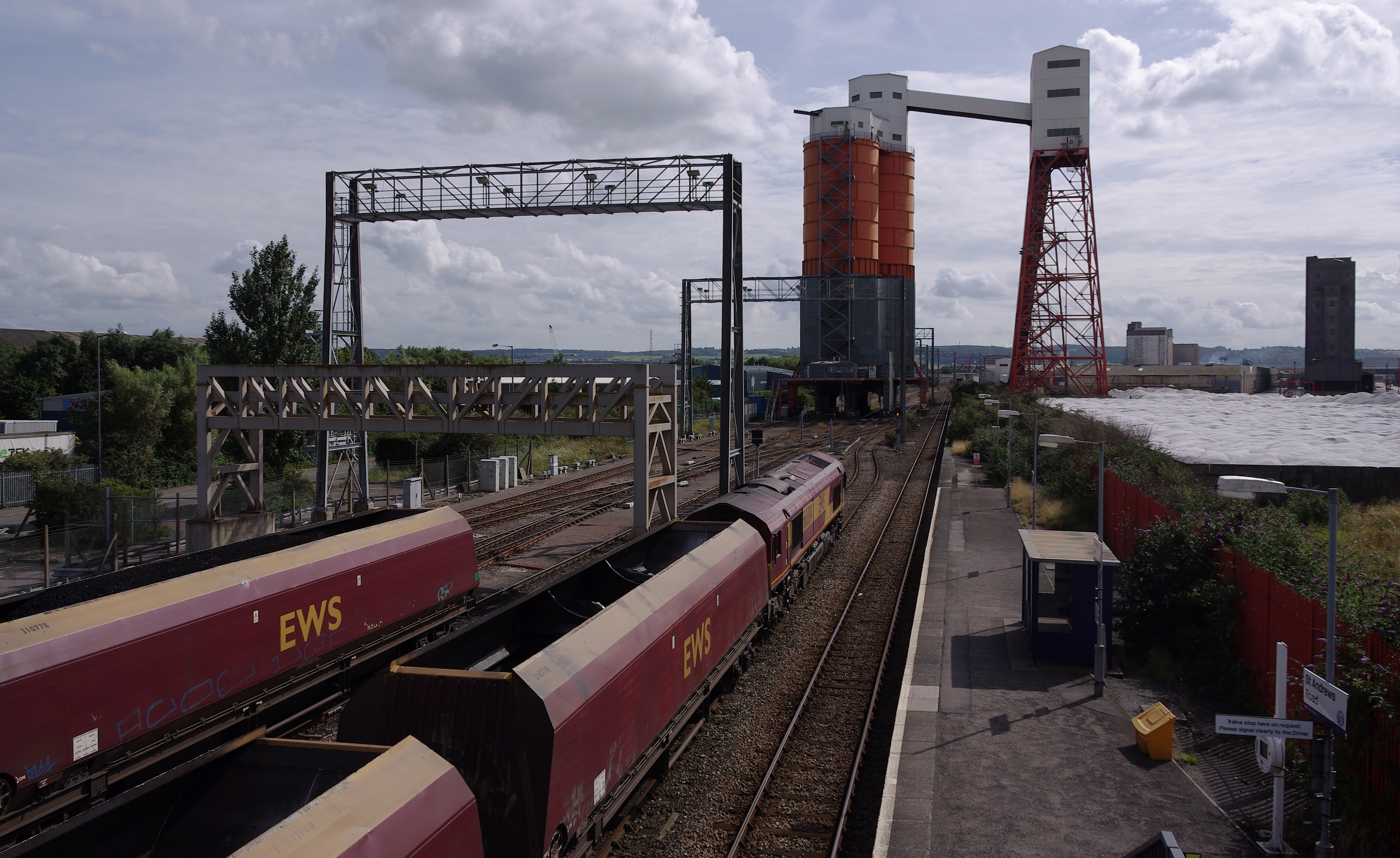 St Andrews Road railway station MMB 27 66084